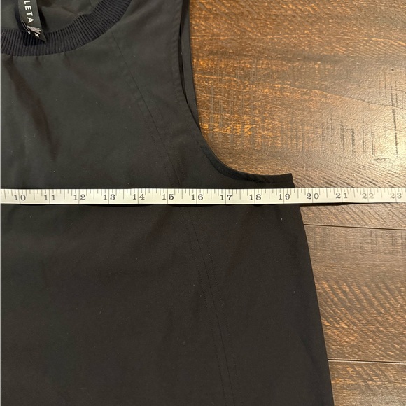 Athleta Black Breezy Tank Sleeveless Athleisure Top Medium - Picture 4 of 7